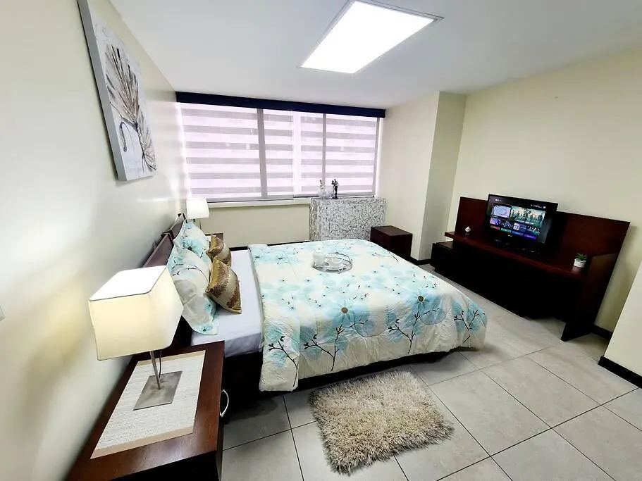 Apartment Ecusuites Vista Rio Puerto Santa Ana Wyndham Guayaquil