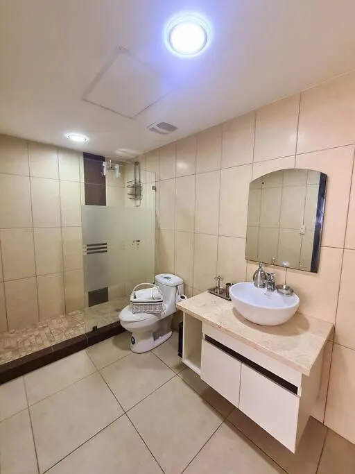 Ecusuites Vista Rio Puerto Santa Ana Wyndham Guayaquil Ecuador